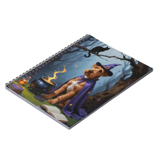 Airedale Dog Whimsical Halloween Malerei Notizblock (Linke Seite)