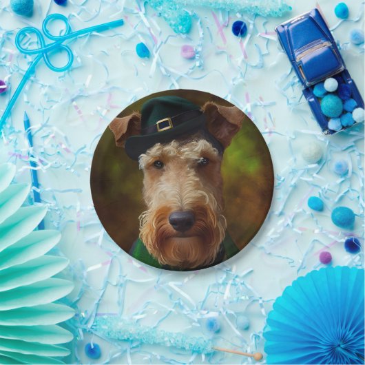 Airedale Hund am St. Patrick's Day Pappteller (Party)