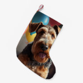Airedale Hund mit Kuchen und Ballons Kleiner Weihnachtsstrumpf (Vorderansicht (hängend))