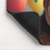 Airedale Hund mit Kuchen und Ballons Mousepad (Ecke)