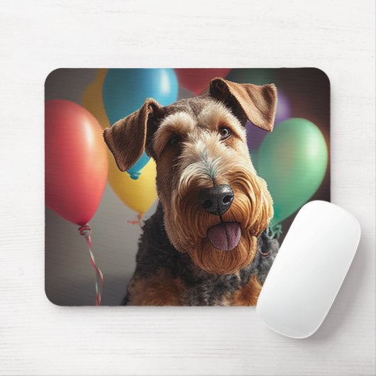 Airedale Hund mit Kuchen und Ballons Mousepad (Mit Mouse)