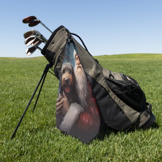 Airedale mit dem Weihnachtsmann Festlich Weihnacht Golfhandtuch (Gras)