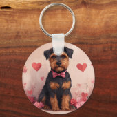 Airedale mit Rose - Valentinstag Schlüsselanhänger (Rückseite)