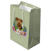 Airedale Terrier Blume Grün Mittlere Geschenktüte (Rückseite Schrägansicht)