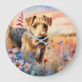 Airedale Terrier Dog in a Wildflower Meadow Große Wanduhr (Vorderseite)