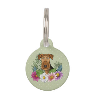 Airedale Terrier Dog mit bunten Blume Haustiermarke