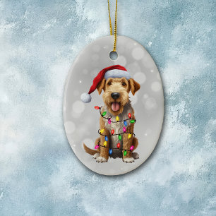Airedale Terrier Dog Wrackte in Weihnachtslicht Keramik Ornament