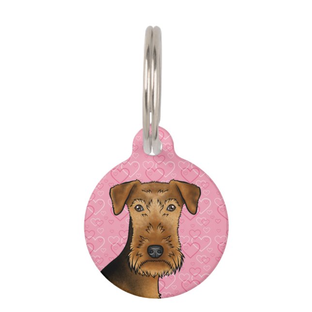 Airedale Terrier Niedlicher Hund Kopf auf rosa Her Haustiermarke (Vorderseite)