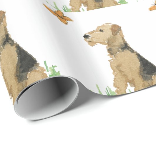 Airedale Terrier u. Schmetterling Geschenkpapier (Rolleneckpunkt)