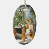 Airedale Terrier Wintertage Geschenke Keramik Ornament (Rechts)