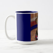 AIREDALE TERRIER ZWEIFARBIGE TASSE (Links)