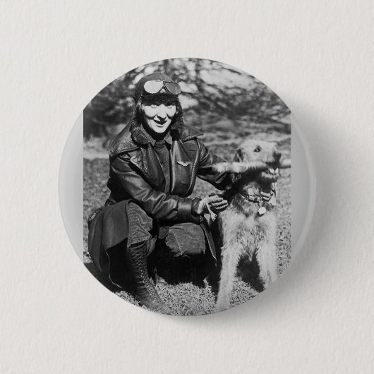 Airedale und Aviatrix, frühe Zwanzigerjahre Button (Vorderseite)