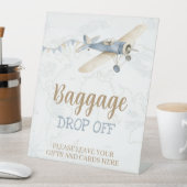 Airplane Aviator Pilot 1st Birthday Baggage Drop Sockelschild (In Situ)