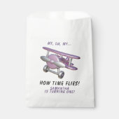 Airplane Oh My Time Flies Travel First Birthday Geschenktütchen (Vorderseite)