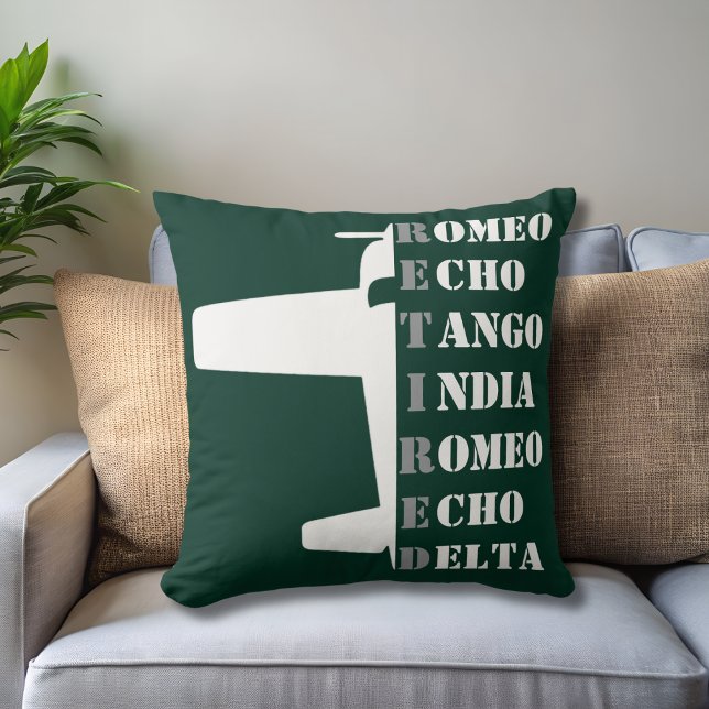 Airplane Retired Nato Phonetic Alphabet Aviation Kissen (Von Creator hochgeladen)