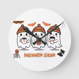 aison Halloween – fantômes café mignons Runde Wanduhr