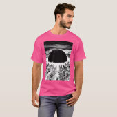 Akiras Cyberpunks Stadtexplosion T-Shirt (Vorne ganz)