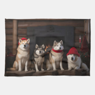 Akita am Kamin Weihnachten Geschirrtuch