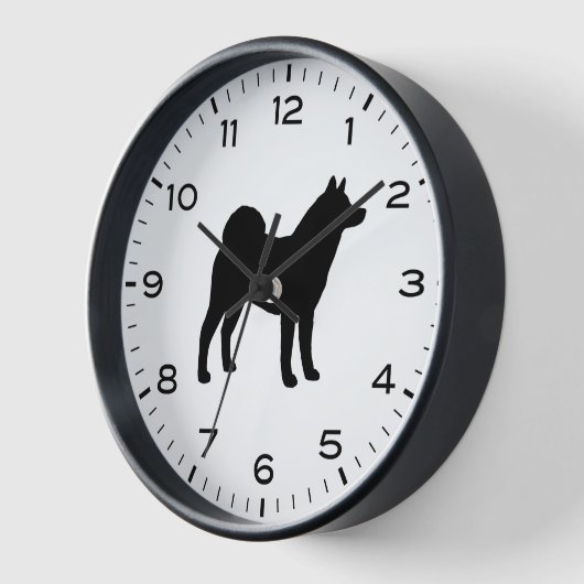 Akita Dog Silhouette mit Nummern und Minuten Uhr (Winkel)