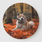 Akita im Herbst Leaves Fall Inspiriert Große Wanduhr (Vorderseite)