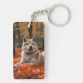 Akita im Herbst Leaves Fall Inspiriert Schlüsselanhänger (Rückseite)