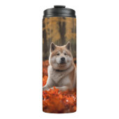 Akita im Herbst Leaves Fall Inspiriert Thermosbecher (Vorderseite)