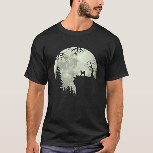 Akita Inu Hund und Mond Howl in Forest Hund Hallow T-Shirt (Vorderseite)