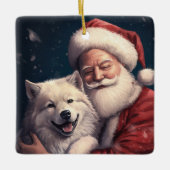 Akita mit dem Weihnachtsmann Weihnachten Keramikornament (Vorderseite)