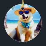 Akita on Beach, Sommergeschenk für Hundefreunde Ge Keramik Ornament<br><div class="desc">Sie suchen das perfekte Sommergeschenk für einen Hundefreund? Schauen Sie sich nur diesen atemberaubenden Hund an der Strand-Szene-Design! Dieses auffällige Design spiegelt den spielerischen Geist dieser geliebten Rasse wider, die auf dem Sand fröllt und die Sonne und das Surfen einnimmt. Mit seinen lebhaften Farben und seinem lebendigen Detail wird dieses...</div>