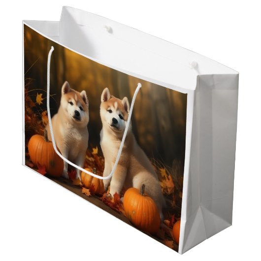 Akita Welppy Autumn Delight Pumpkin Große Geschenktüte (Vorderseite Schrägansicht)