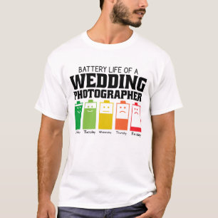 Akkulaufzeit eines Hochzeitfotografen T-Shirt
