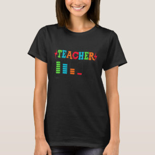 Akkulaufzeit eines Lehrers von Montag bis Freitag T-Shirt