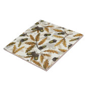 Akne und Blätter aus Eiche auf weiß Fliese (Seite)