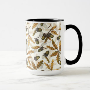 Akne und Blätter aus Eiche auf weiß Tasse