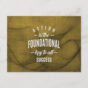 Aktion ist der Schlüssel - Motivation Zitat. Postkarte