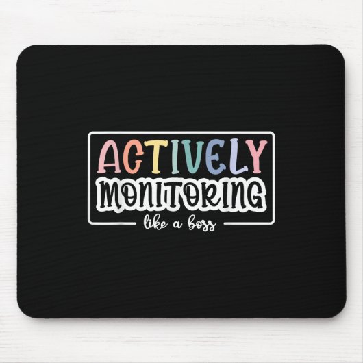 Aktives Monitoring wie ein Boss Funny Teacher Test Mousepad (Vorne)