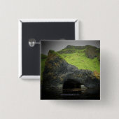 Akun Island Basalt Sea Höhle Button (Vorne & Hinten)