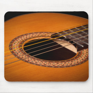 Akustikgitarre-Nahaufnahme Mousepad