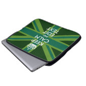 Akzent Grün Behalt Calm und Ihr Text Union Jack Laptopschutzhülle (Vorne Knopf)