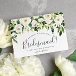 Alabaster Floral Be my Bridesmaid Card Einladung<br><div class="desc">Die schicke Blumenkarte des Brautparty mit ihrem obersten Rand von Elfenbein-Rose und weißen Pfannkuchen mit üppigem botanischem Blattwerk und Grünpflanzen. Personalisieren Sie mit Ihrer Bridesmaid Anfrage Details (mit "Werden Sie meine Bridesmaid? Ich kann nicht sagen, dass ich ohne dich bin"), in der modernen handgeschriebenen Schrift und in der traditionellen serifenlosen...</div>