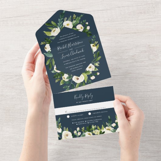 Alabaster | Hochzeitsarbeiten mit weißem Blumenrah All In One Einladung (Abreißen)