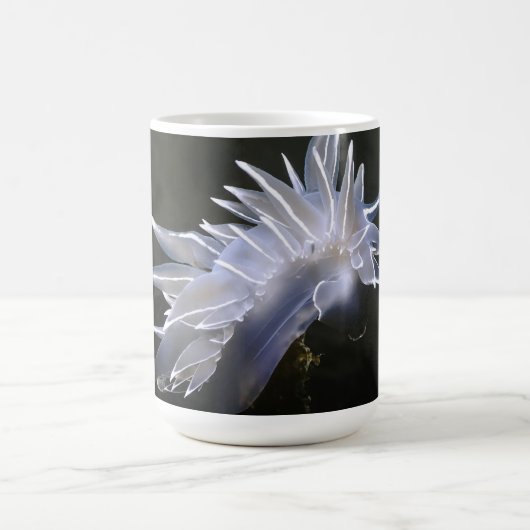 Alabaster NudiBranch-Tasse Kaffeetasse (Mittel)