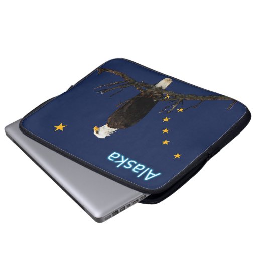 Alaska Adler und Fahne Laptopschutzhülle (Vorne Knopf)
