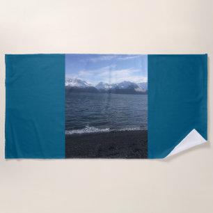 Alaska Beach Vibes: Rugged Beach Handtuch