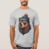 Alaska Bear with Beanie  T-Shirt (Vorderseite)