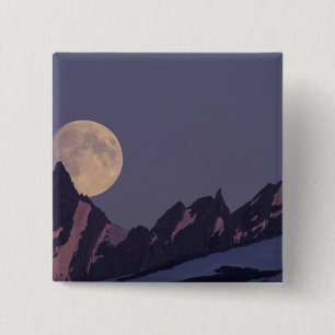 Alaska, Chugach-Gebirge Vollmond steigt Button