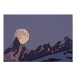 Alaska, Chugach-Gebirge Vollmond steigt Fotodruck
