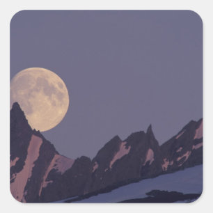 Alaska, Chugatgebirge Vollmond erhebt sich Quadratischer Aufkleber