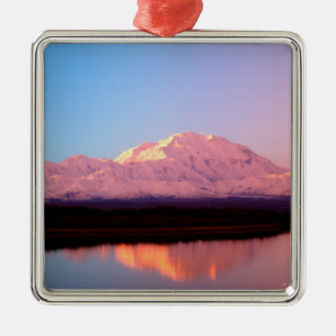 Alaska, Denali-Nationalpark, Mt. McKinley bei Ornament Aus Metall