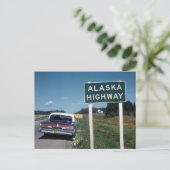 Alaska Highway Sign 1962 Vintag Postkarte (Stehend Vorderseite)